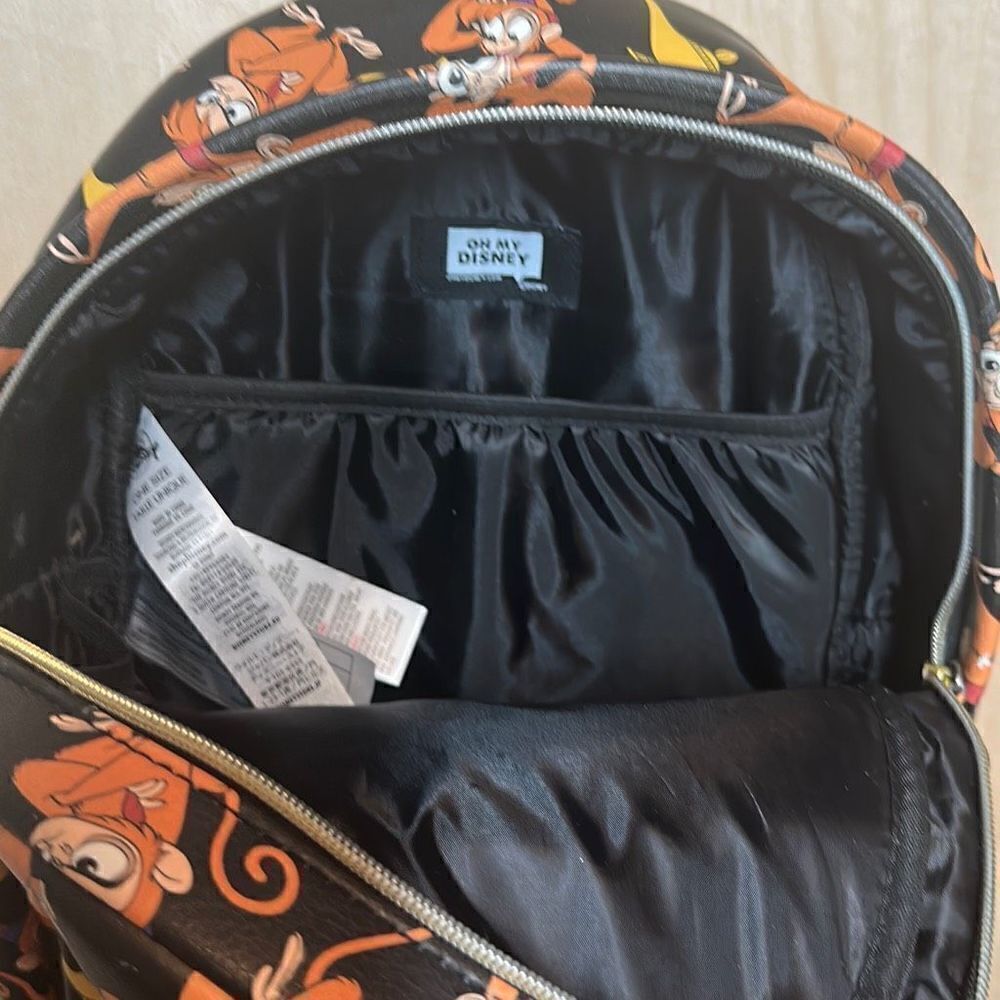 Disney Store‎ Oh My Disney Abu Monkey Aladdin Genie Lamp Backpack Faux Leather - Picture 3 of 4